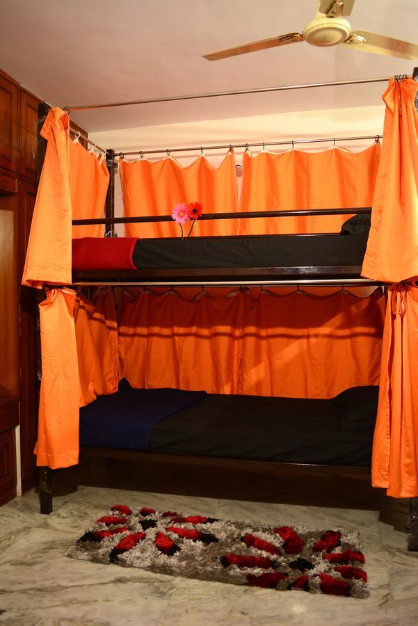 Social Rehab Downtown Hostel Bangalore Luaran gambar