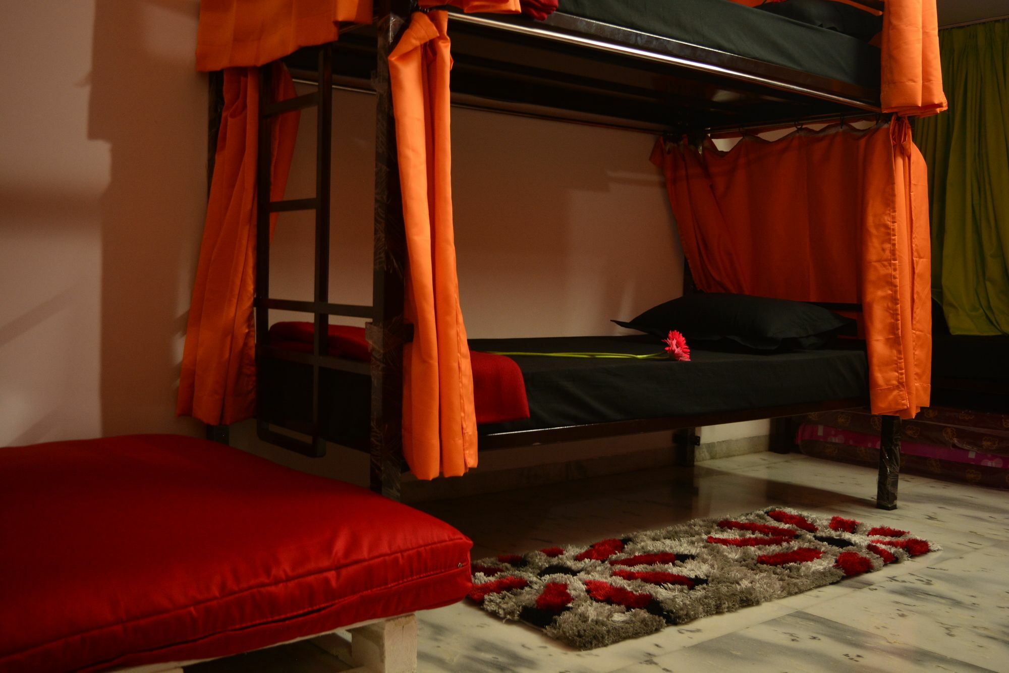 Social Rehab Downtown Hostel Bangalore Luaran gambar